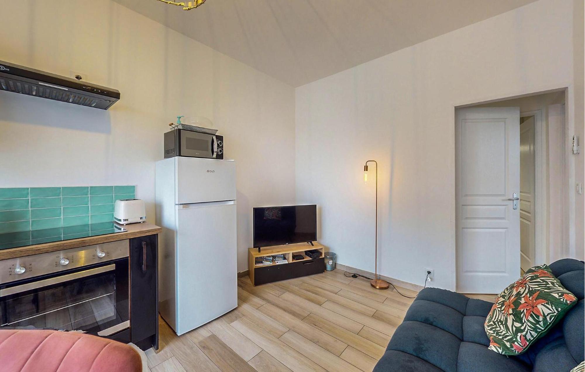 Lovely In With Wifi Holiday home Royan